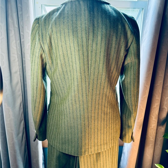 Vintage 60’s Celine 2 piece suit. Excellent vintage condition - Picture 12 of 16